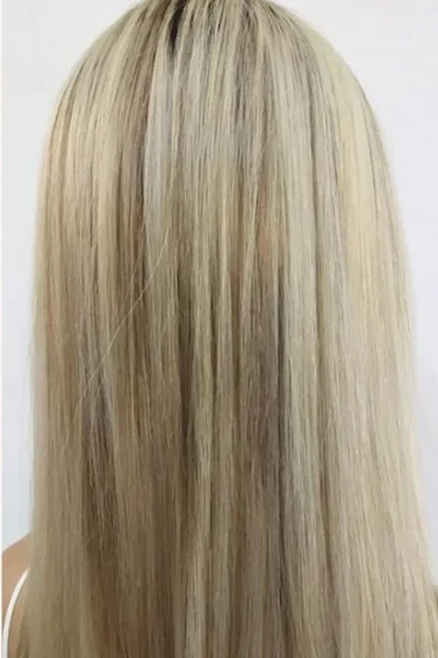 Blonde highlighted hair after the liquid protein treatment